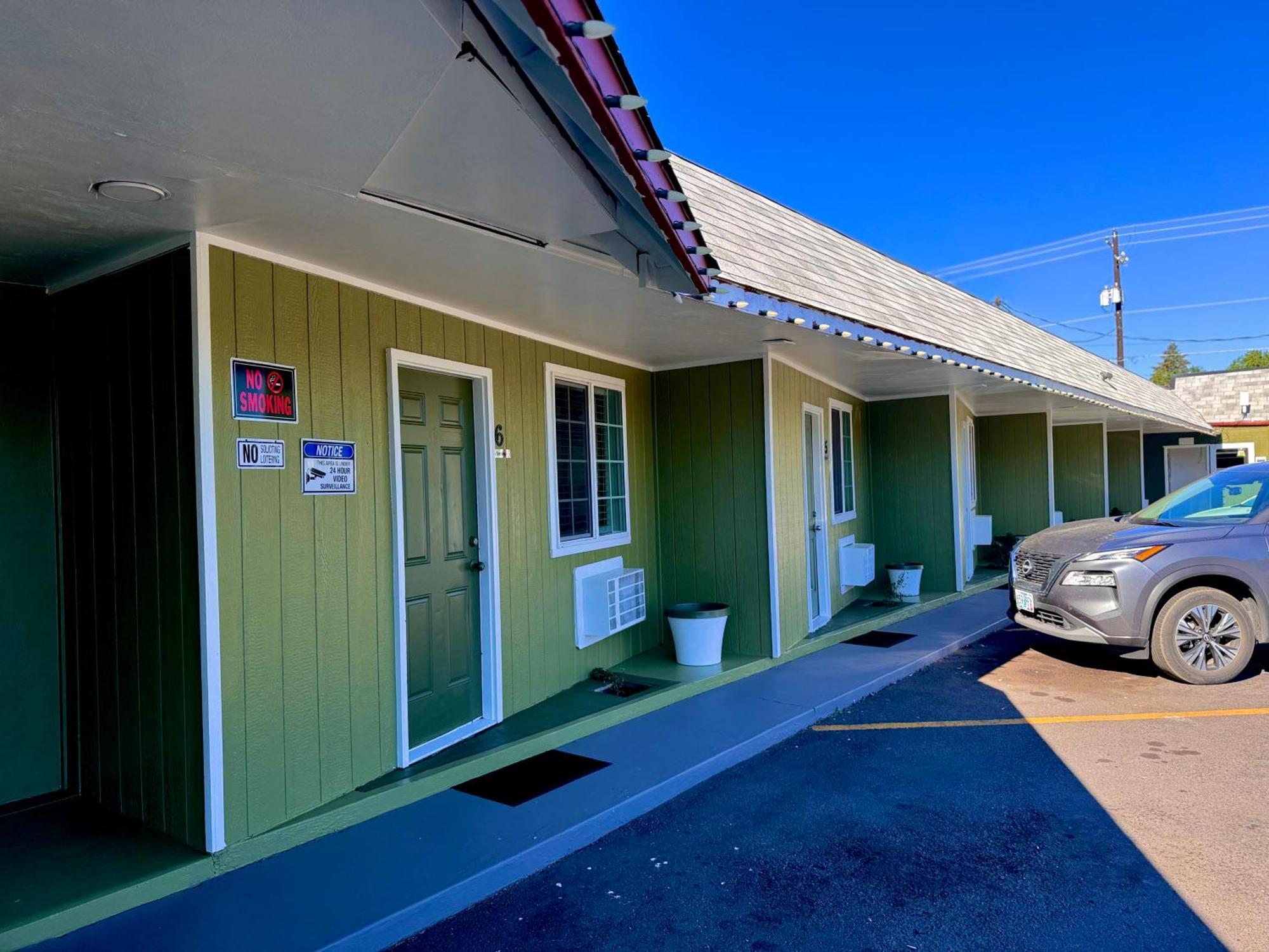 Chalet Motel Бенд Экстерьер фото